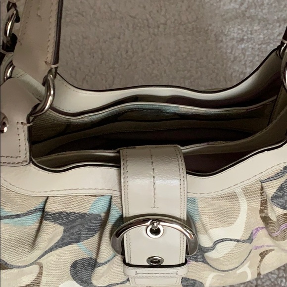 Handbag - Picture 3 of 7